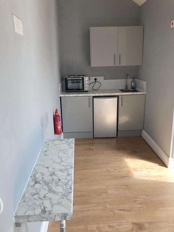 112 Gleneagle Road Rooms Λονδίνο Εξωτερικό φωτογραφία