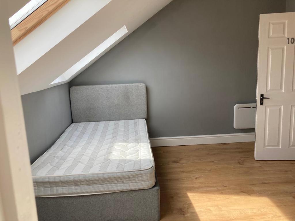 112 Gleneagle Road Rooms Λονδίνο Εξωτερικό φωτογραφία